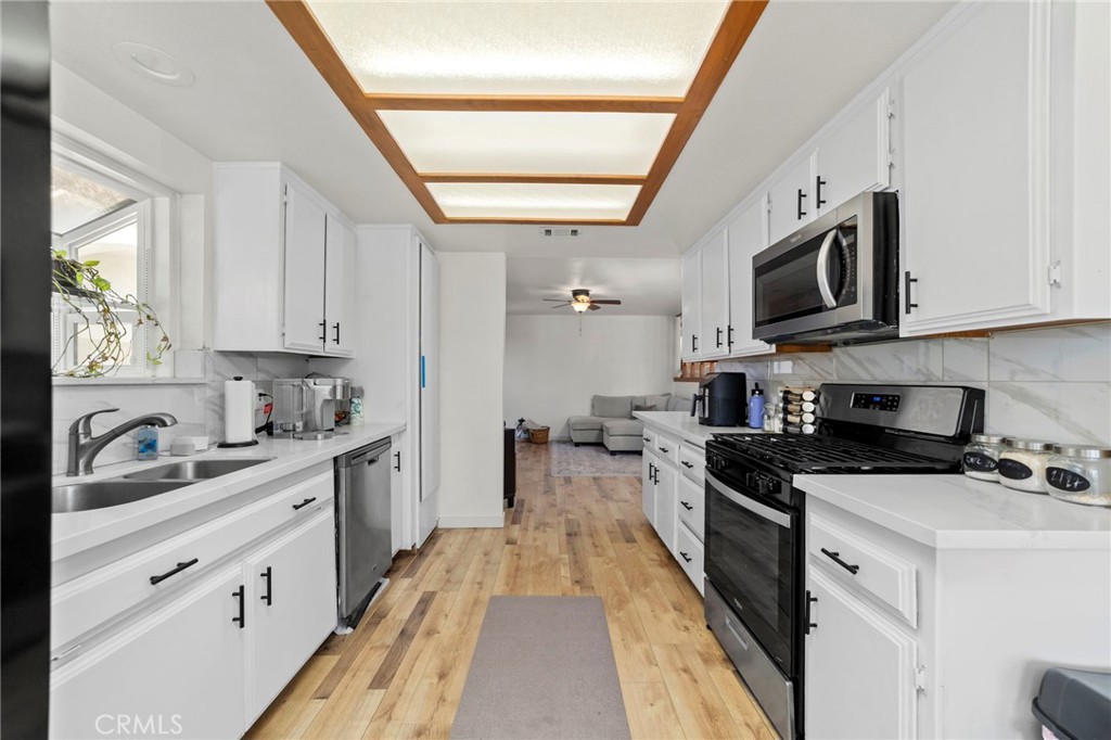 13300 Tamarisk Property Photo 13