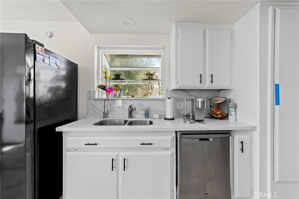 13300 Tamarisk Property Photo 15