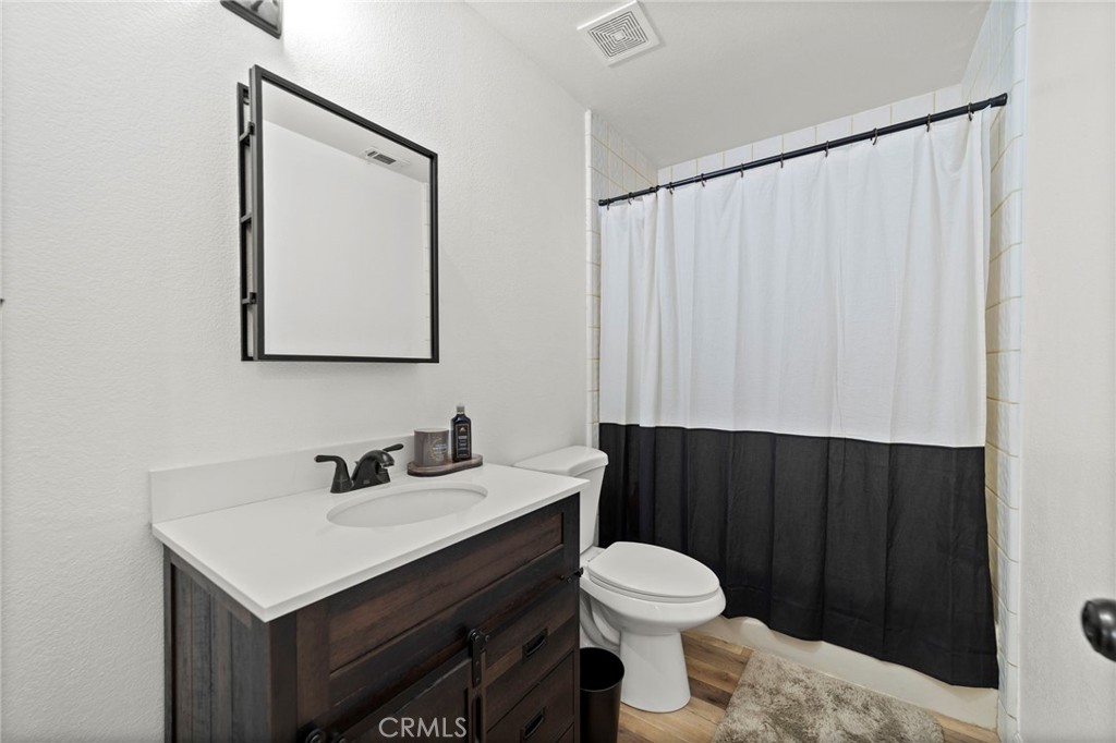 13300 Tamarisk Property Photo 23