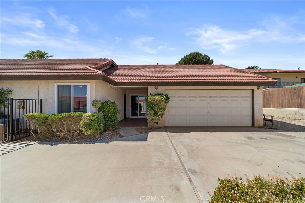 13300 Tamarisk Property Photo 30