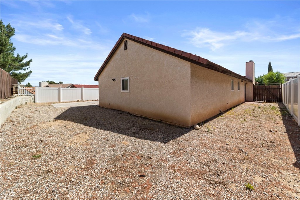 13300 Tamarisk Property Photo 32