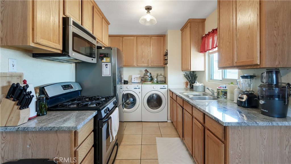 1641 Sunrise Property Photo 6
