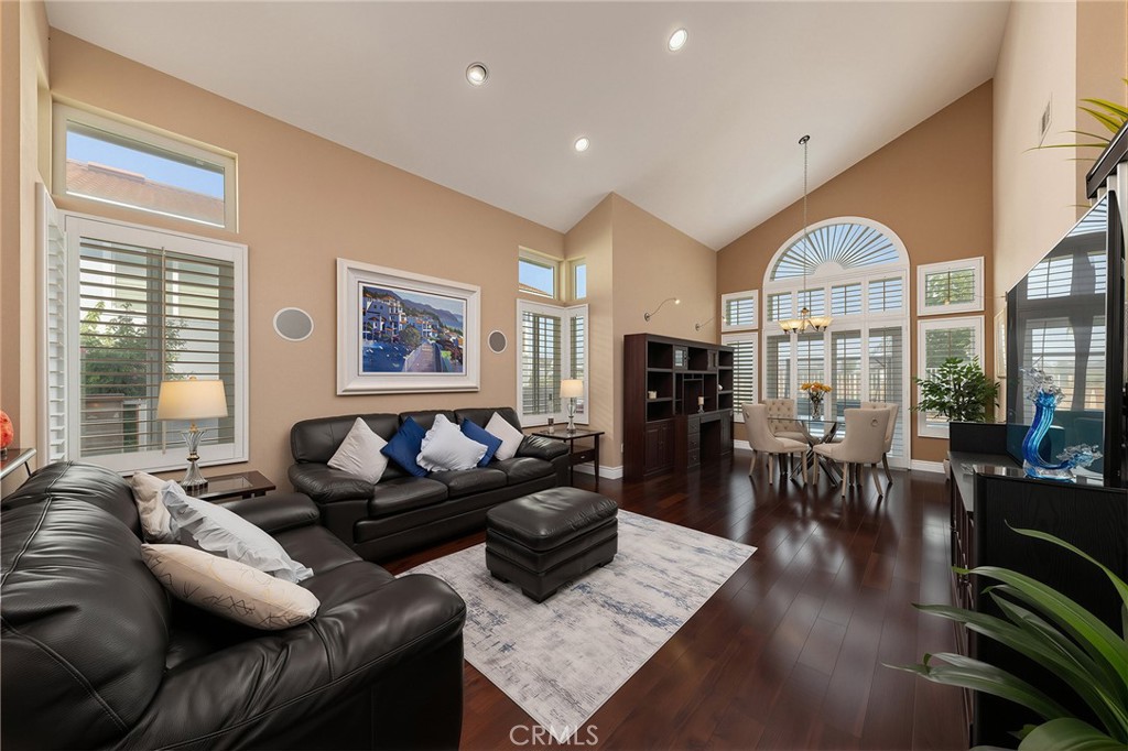 2525 Wandering Ridge Drive Property Photo 8