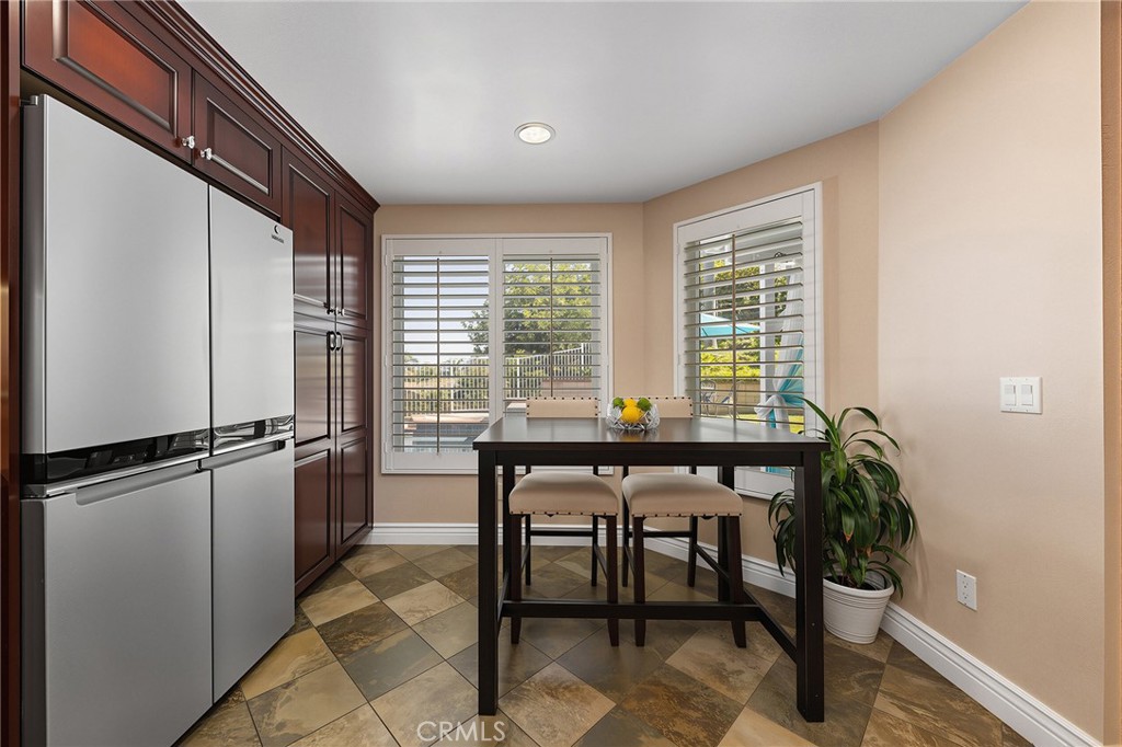 2525 Wandering Ridge Drive Property Photo 14