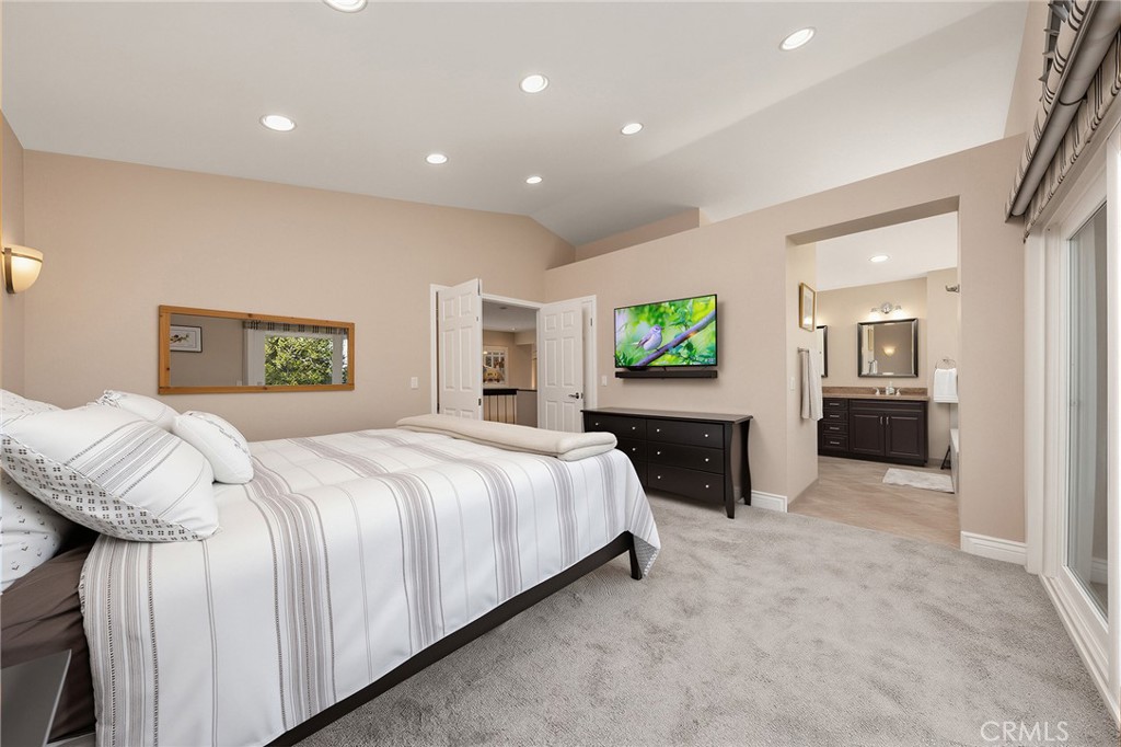 2525 Wandering Ridge Drive Property Photo 31