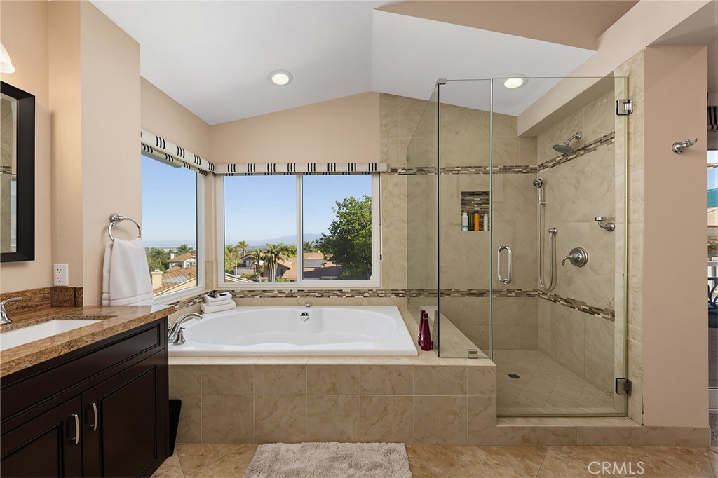 2525 Wandering Ridge Drive Property Photo 33