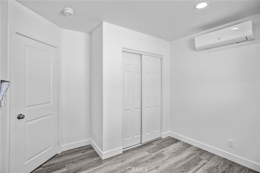 1021 Columbia 2 Property Photo 11