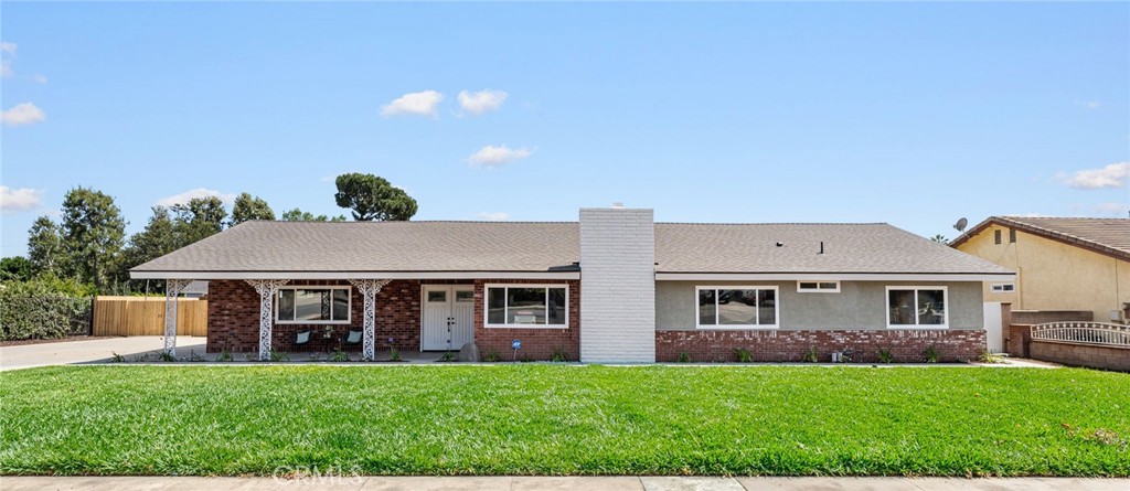 4565 Grand Avenue Property Photo 1