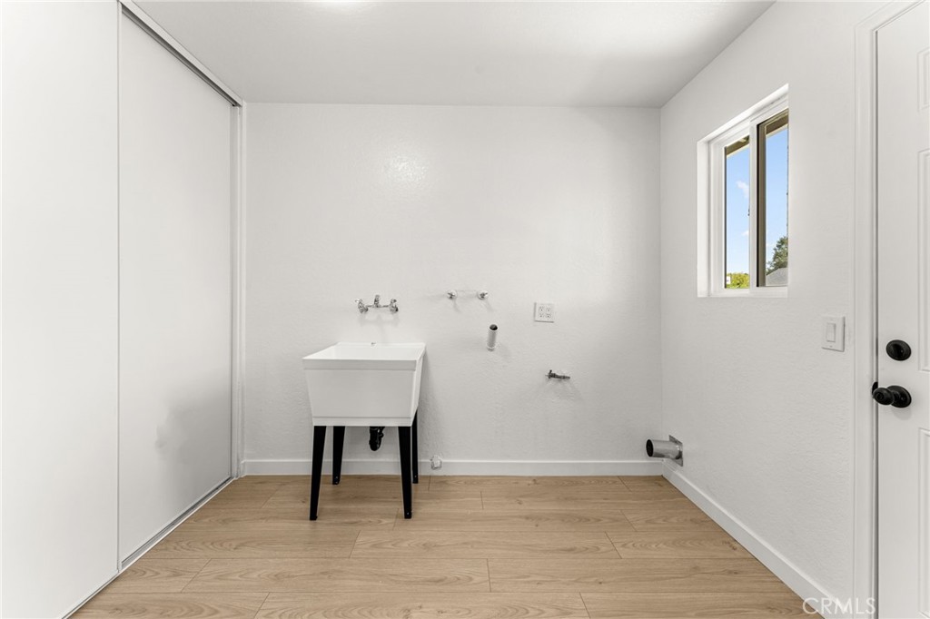 4565 Grand Avenue Property Photo 15