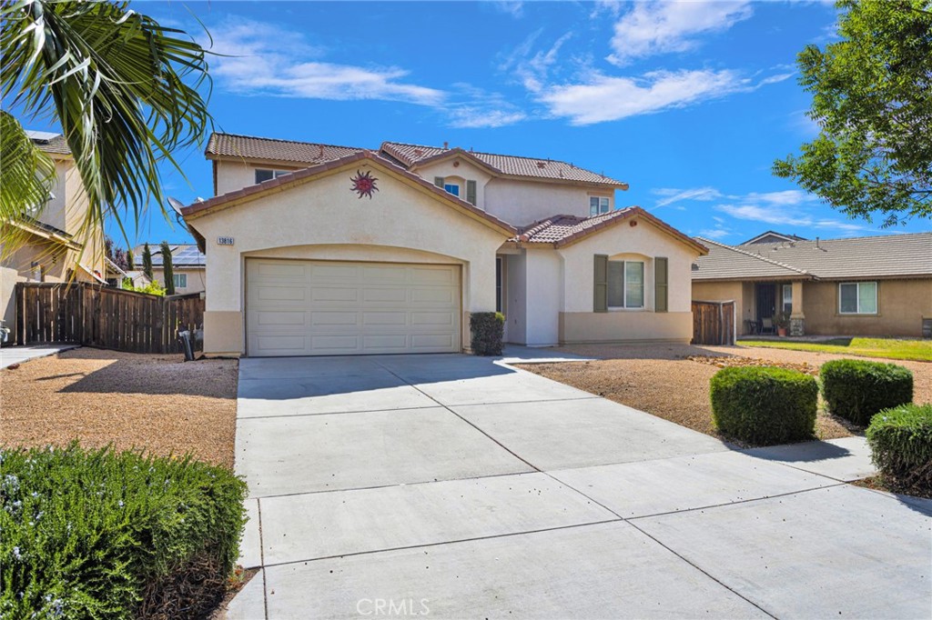 13816 Grant Way Property Photo 3