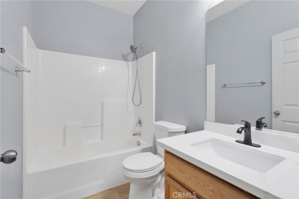 13816 Grant Way Property Photo 17