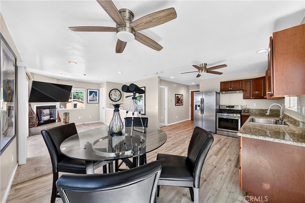 21515 Peak Circle Property Photo 2