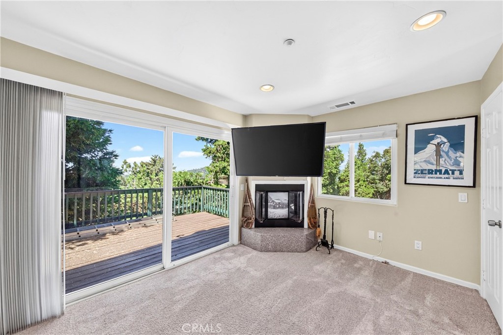 21515 Peak Circle Property Photo 11