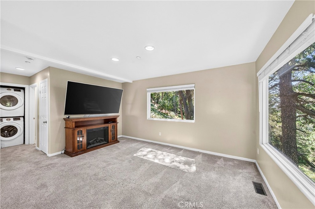 21515 Peak Circle Property Photo 33