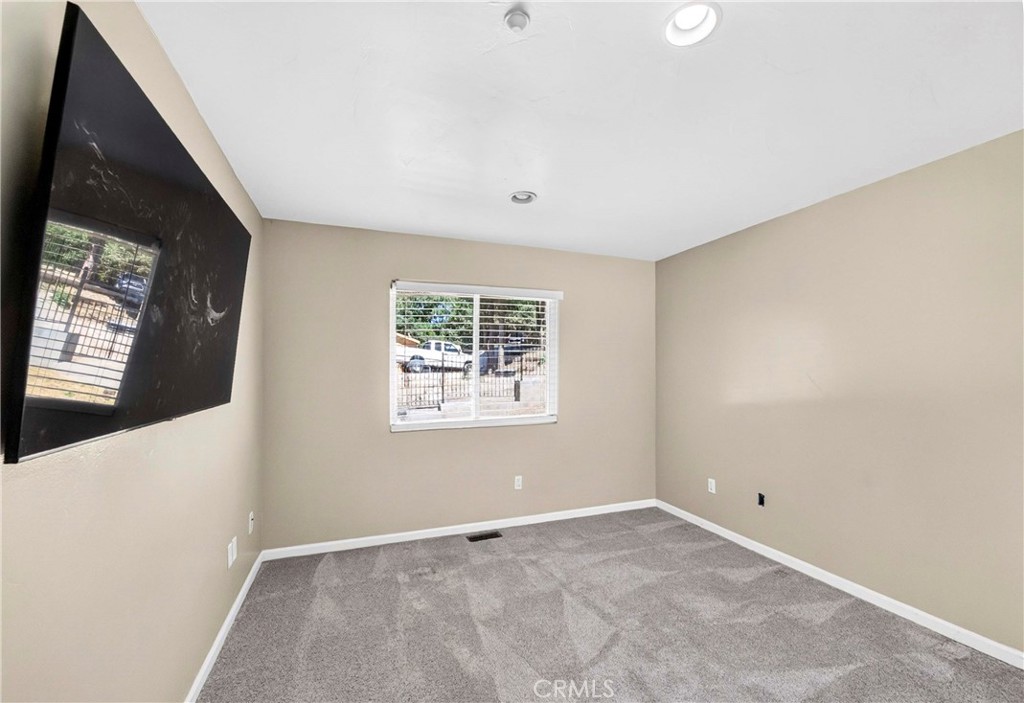 21515 Peak Circle Property Photo 37
