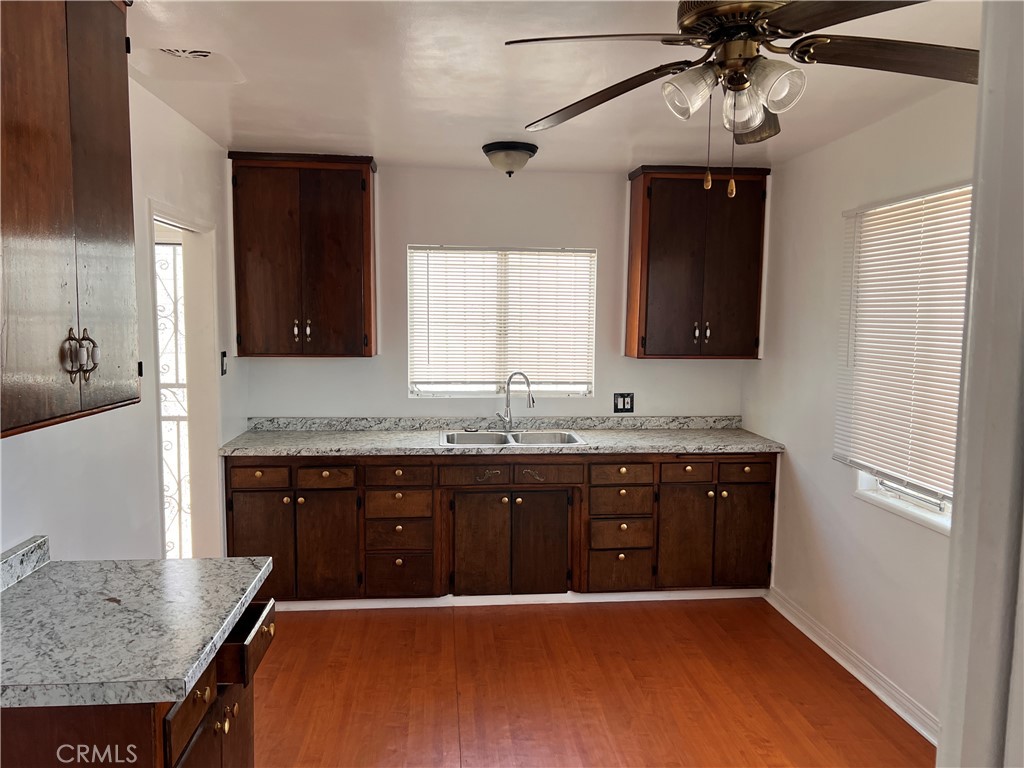 1739 1741 W 105th Street Property Photo 4