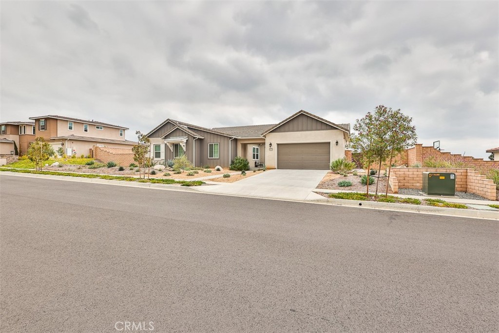 1112 W Empress Property Photo 40