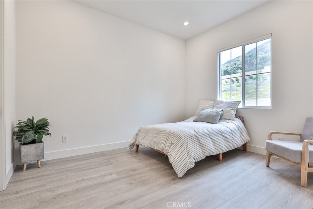 1112 W Empress Property Photo 48