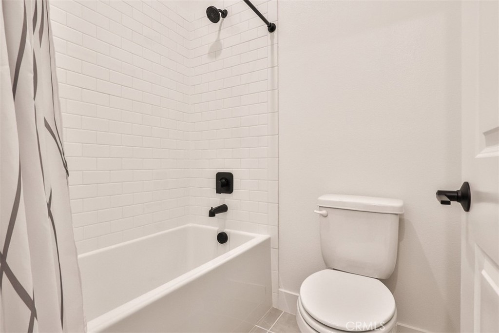 1112 W Empress Property Photo 56