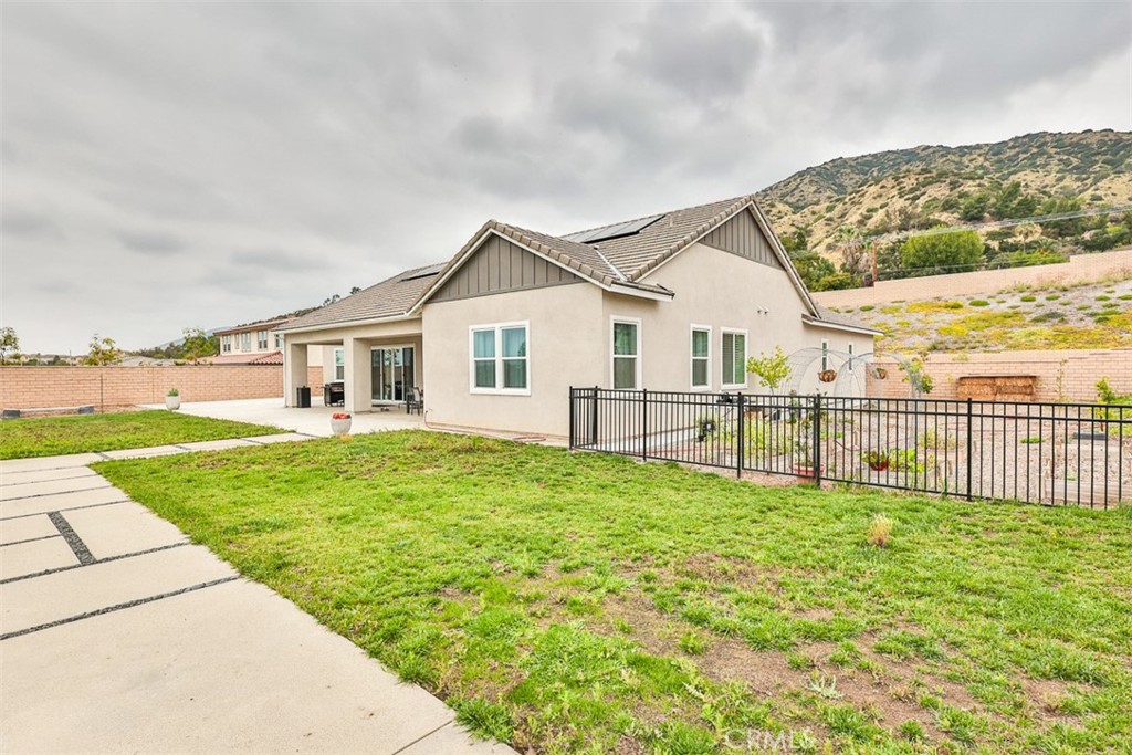 1112 W Empress Property Photo 62