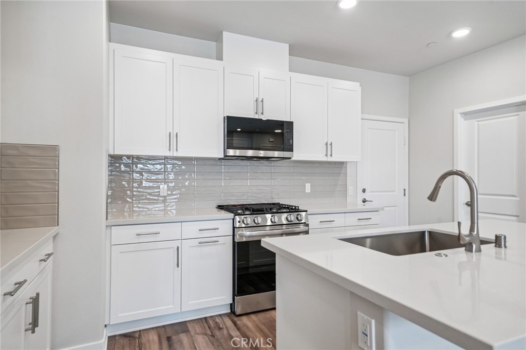 9833 Crossbay Loop 703 Property Photo 15