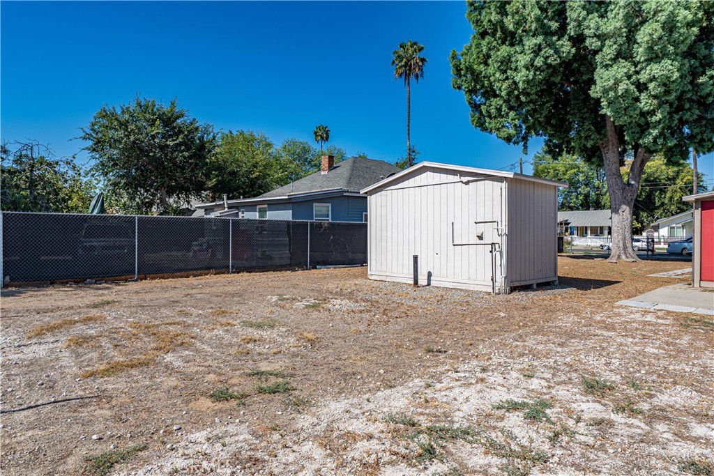 3342 Eucalyptus Avenue Property Photo 21