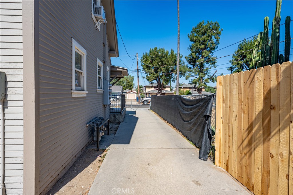 3342 Eucalyptus Avenue Property Photo 23