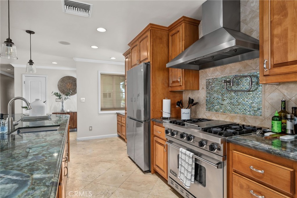 518 Converse Property Photo 11