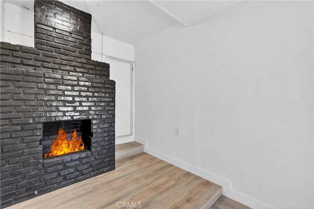 1673 N Mountain View Property Photo 16