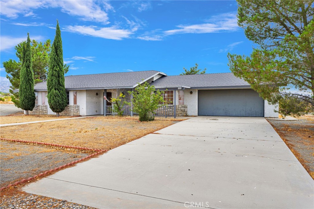 11574 Silver Rock Property Photo 3