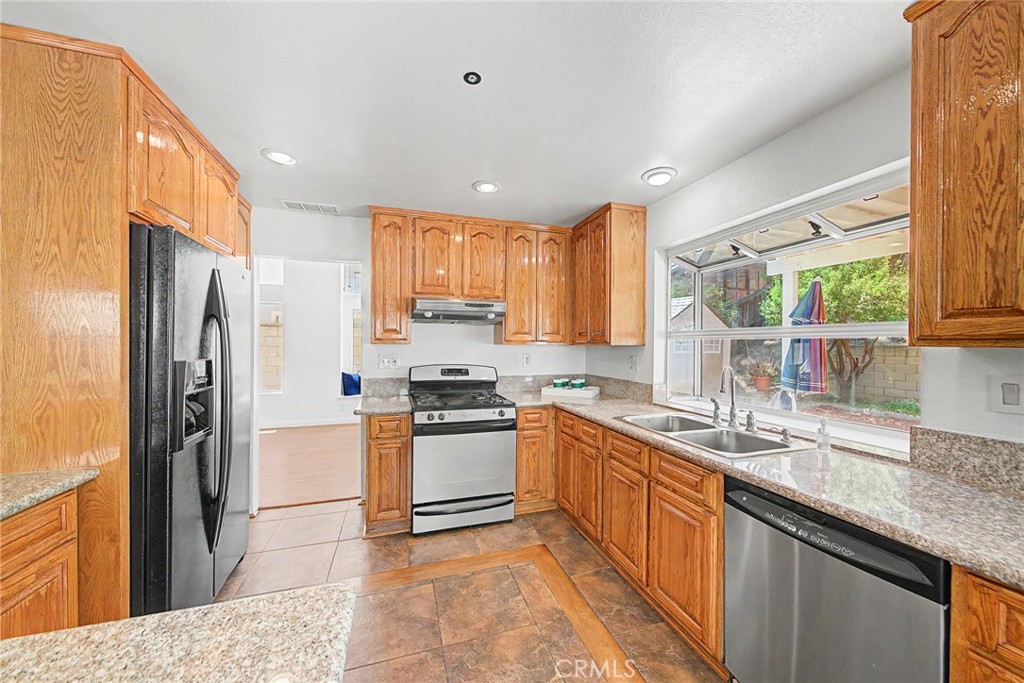 15377 Tobarra Road Property Photo 8