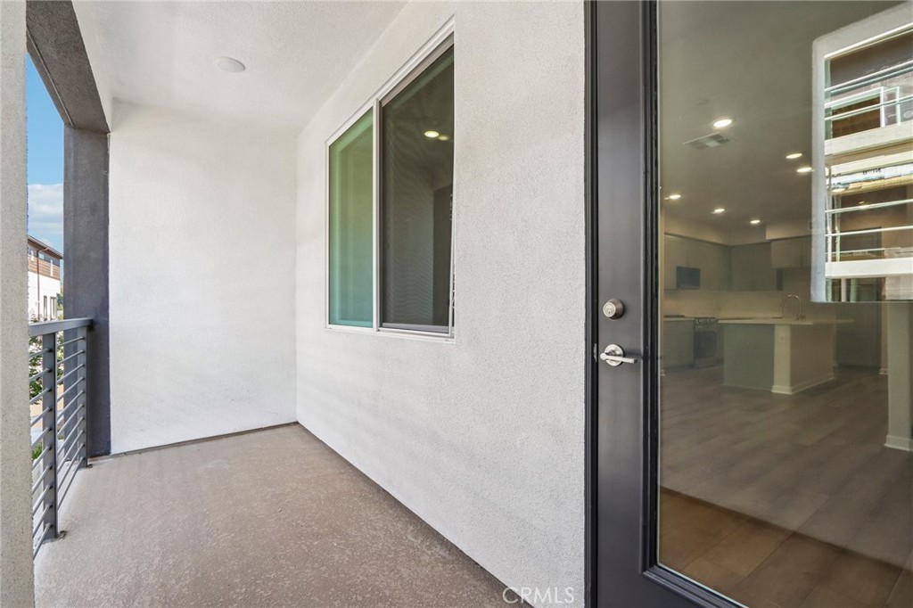 9536 Hannah Way Property Photo 2