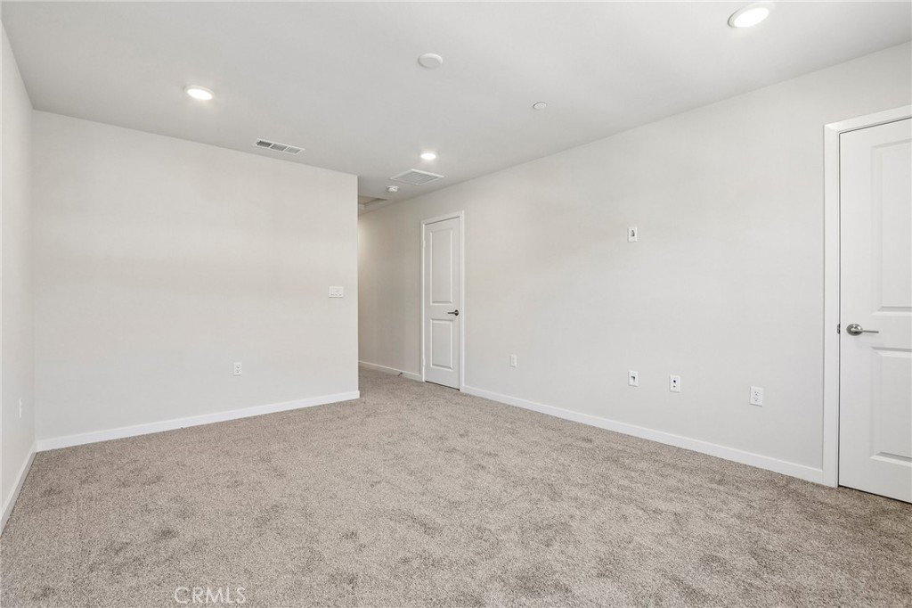 9536 Hannah Way Property Photo 12