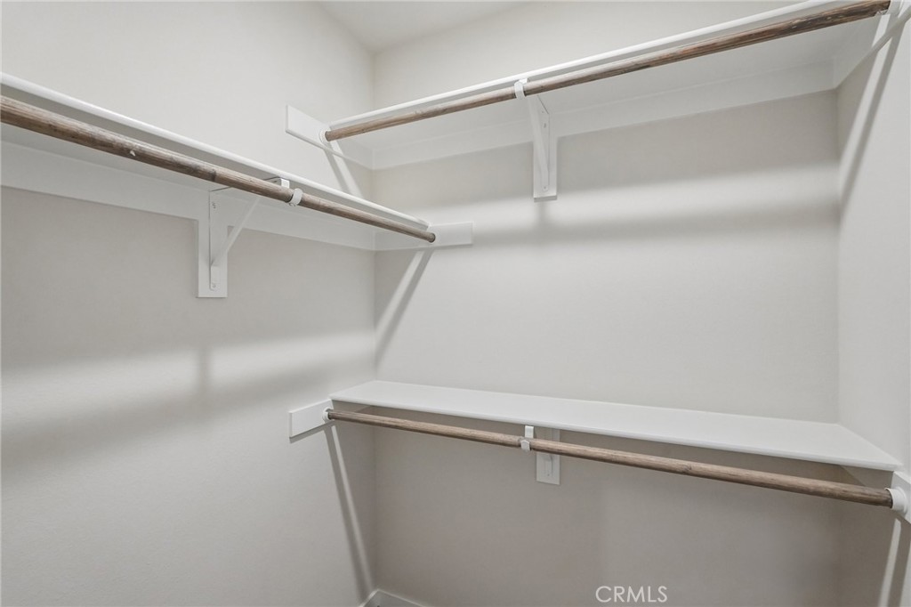 9542 Hannah Way Property Photo 6