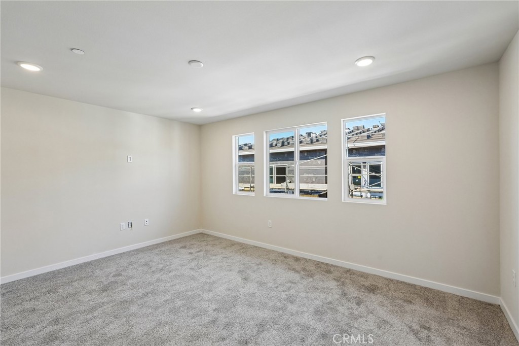 9542 Hannah Way Property Photo 7