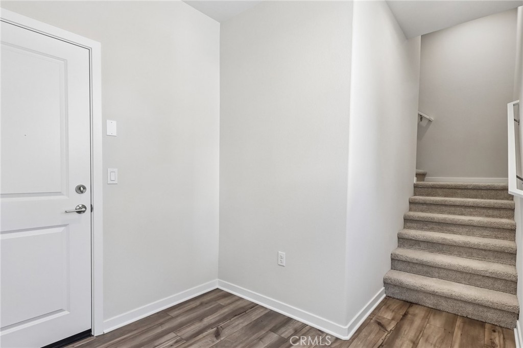 9542 Hannah Way Property Photo 29