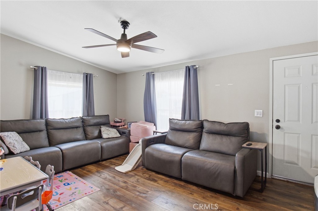 2755 Arrow Highway 61 Property Photo 5