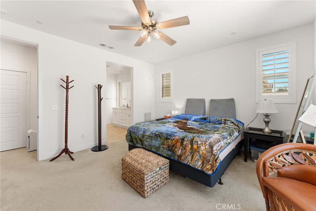 1620 Village Green Property Photo 19