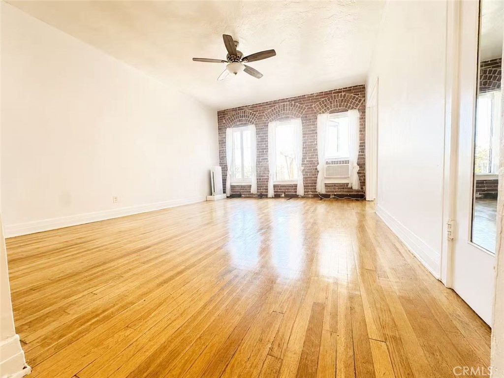 2121 James M Wood Boulevard 411 Property Photo 6