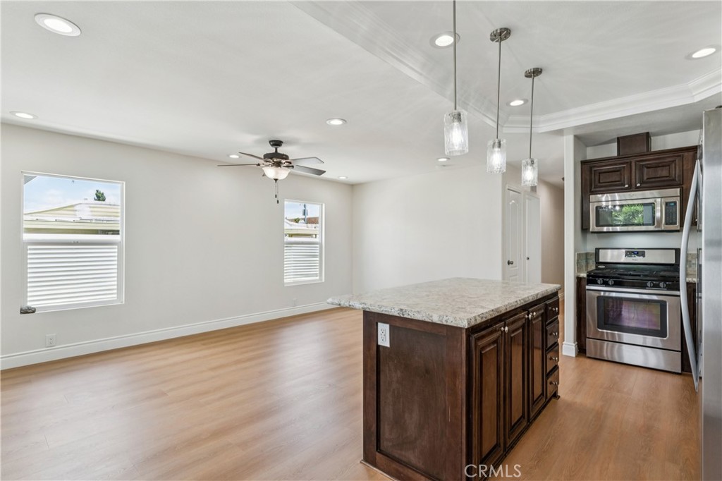 10550 Dunlap Crossing 141 Property Photo 11