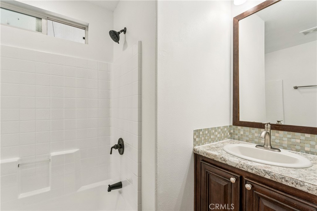 10550 Dunlap Crossing 141 Property Photo 17