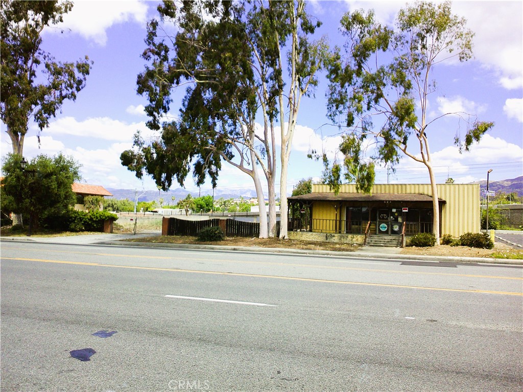 409 W Bonita