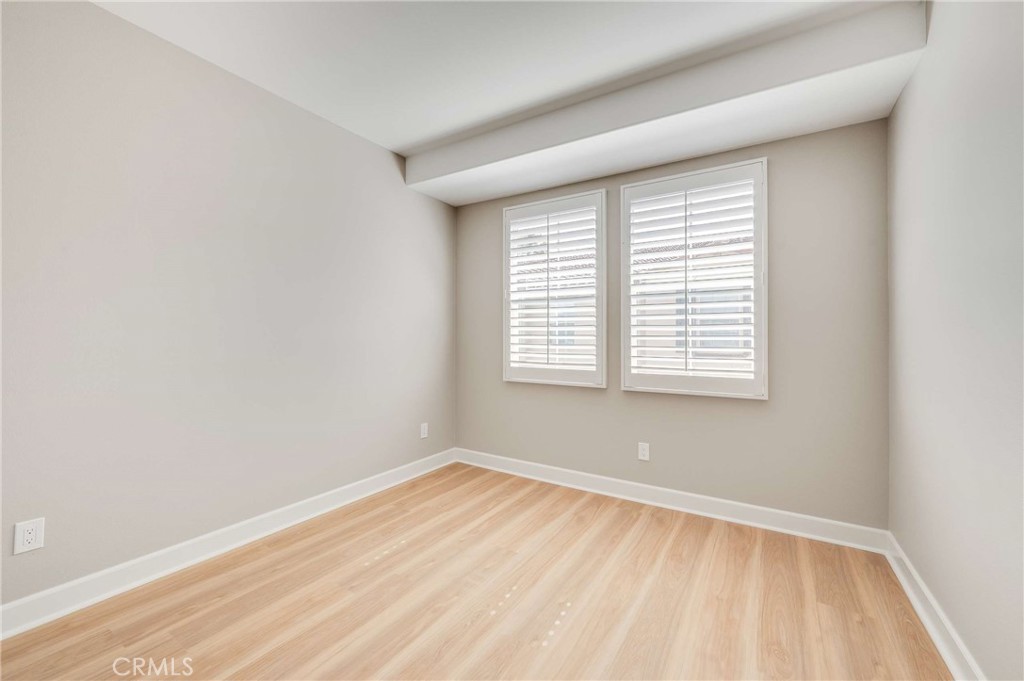 870 E Mountain Way C Property Photo 28