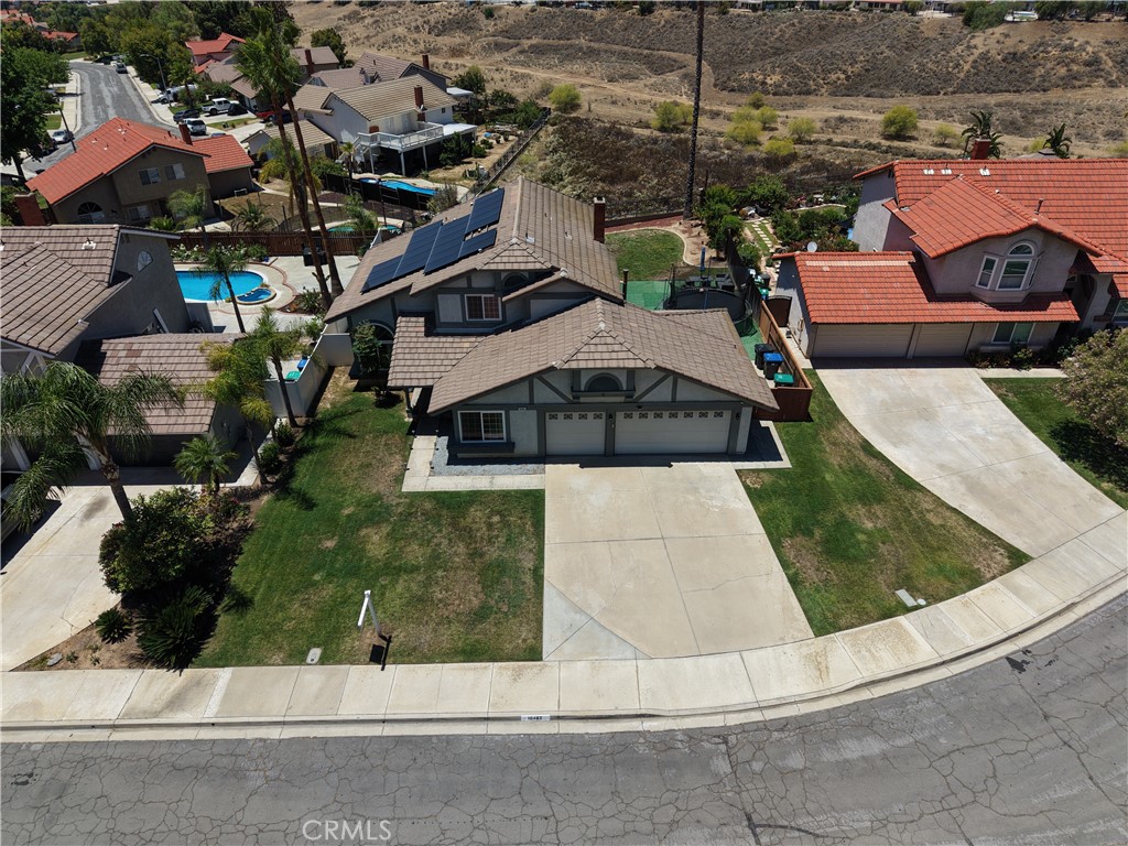 10462 Sagecrest Property Photo 4