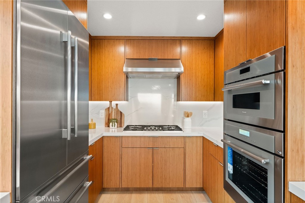 325 N Madison Avenue Property Photo 15