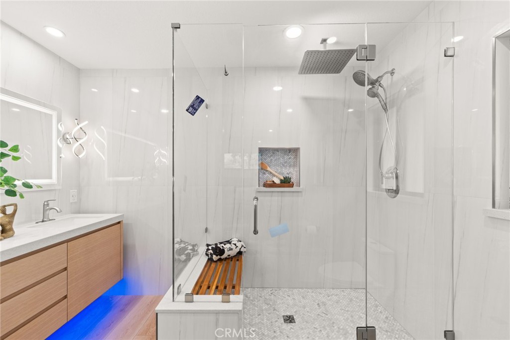 325 N Madison Avenue Property Photo 25