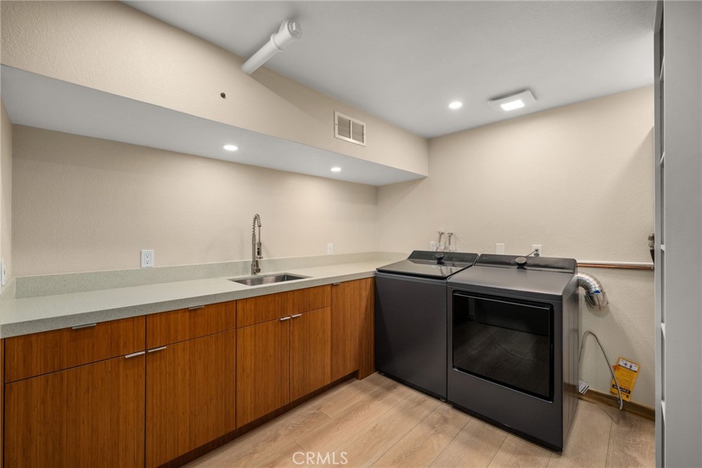 325 N Madison Avenue Property Photo 39