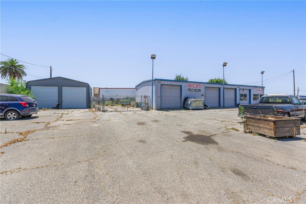 1450 W Main Property Photo 1