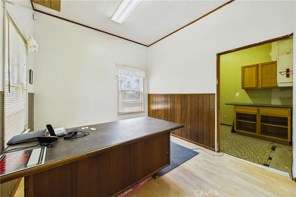 555 Bayside Property Photo 11