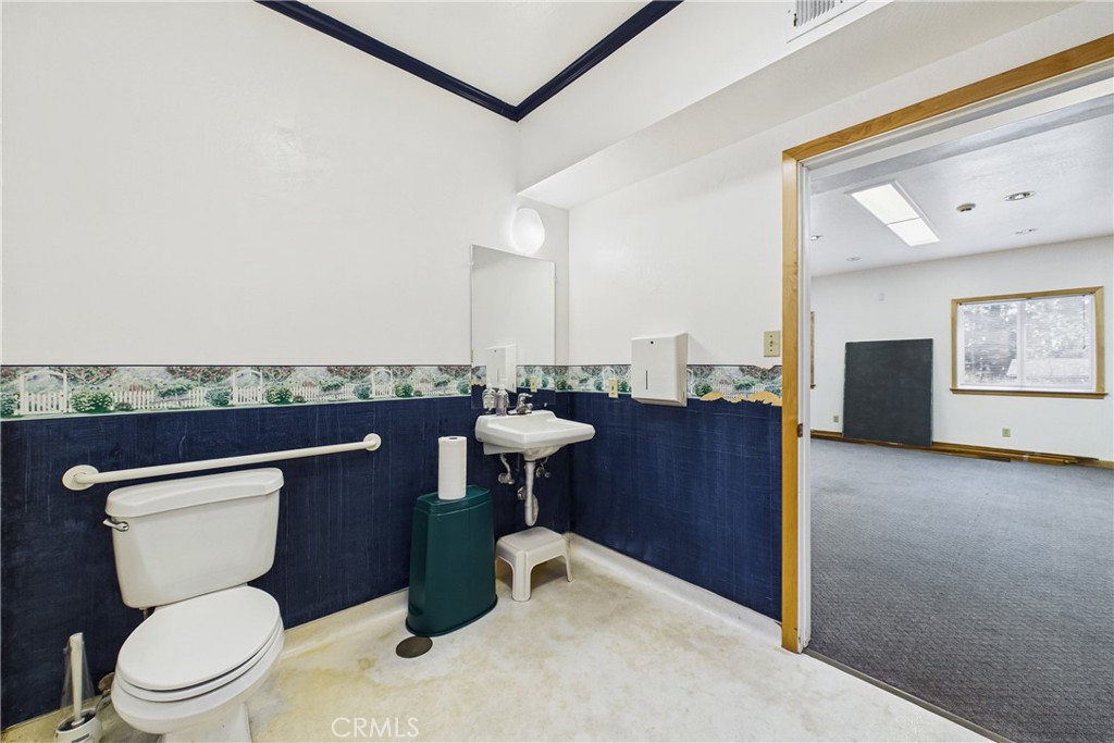 555 Bayside Property Photo 24